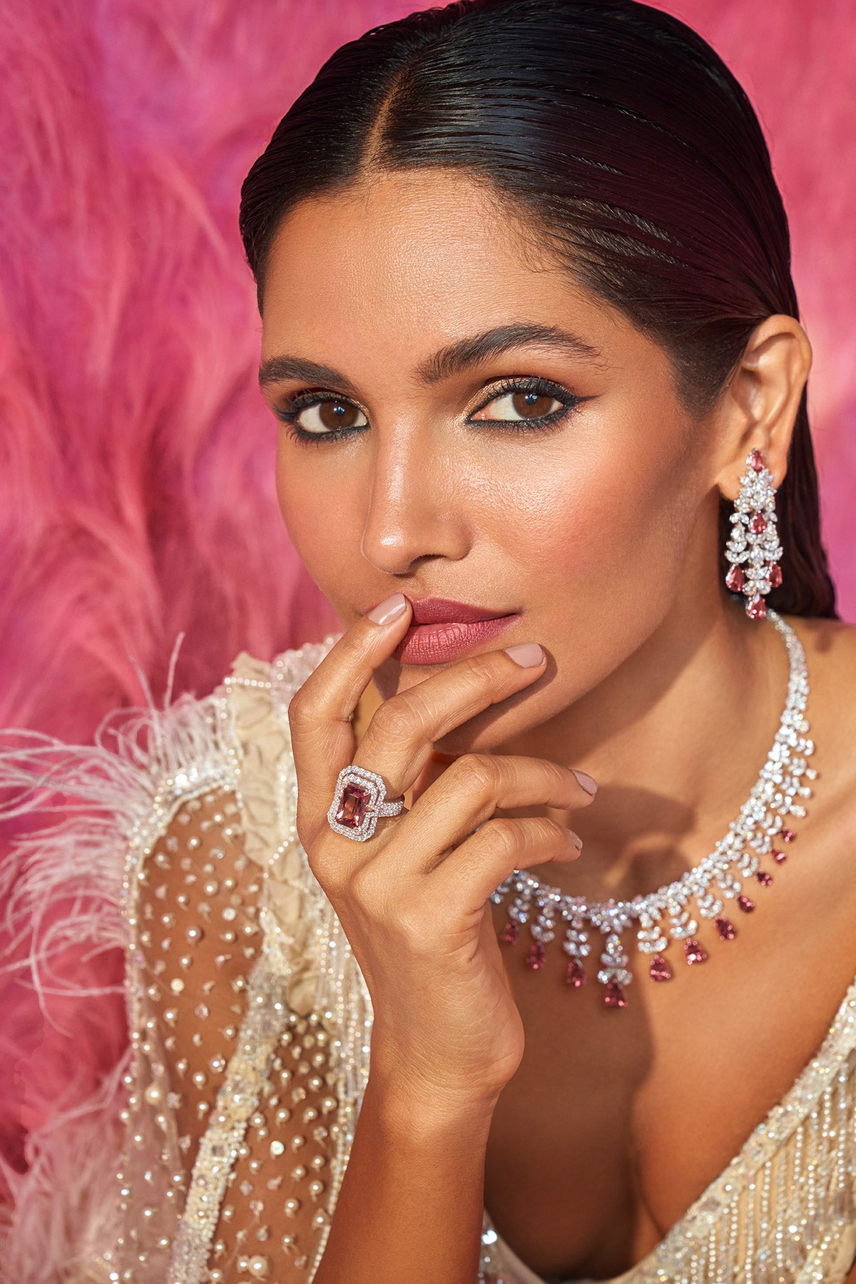 festive edit enquire 13