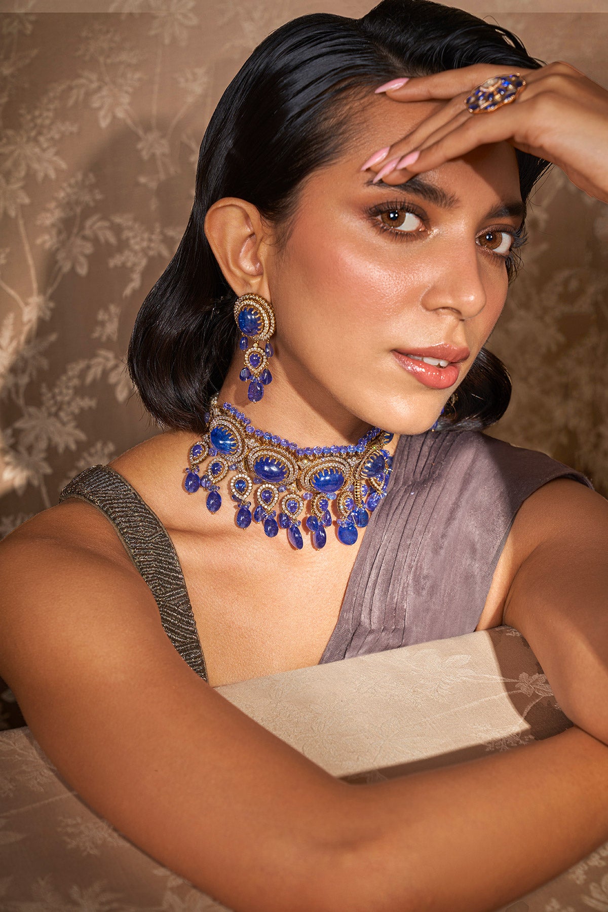 festive edit enquire 17