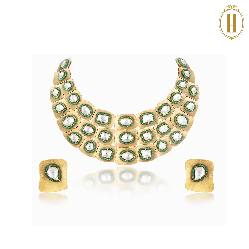 Fiona-Spring-Summer-'24-Gold-Necklace-Set-with-Aventurine-3