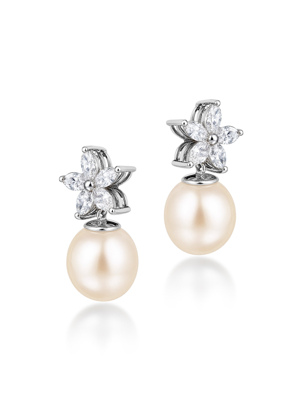 Amelia Pearl Bloom Earrings