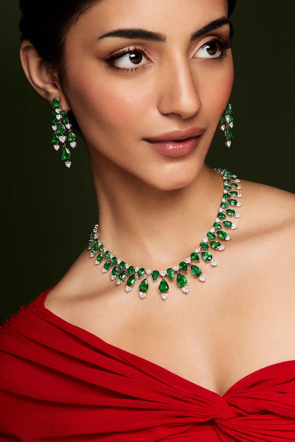 Legacy-Collection-Legacy-Emerald-and-Diamond-Classic-Necklace-Set-2