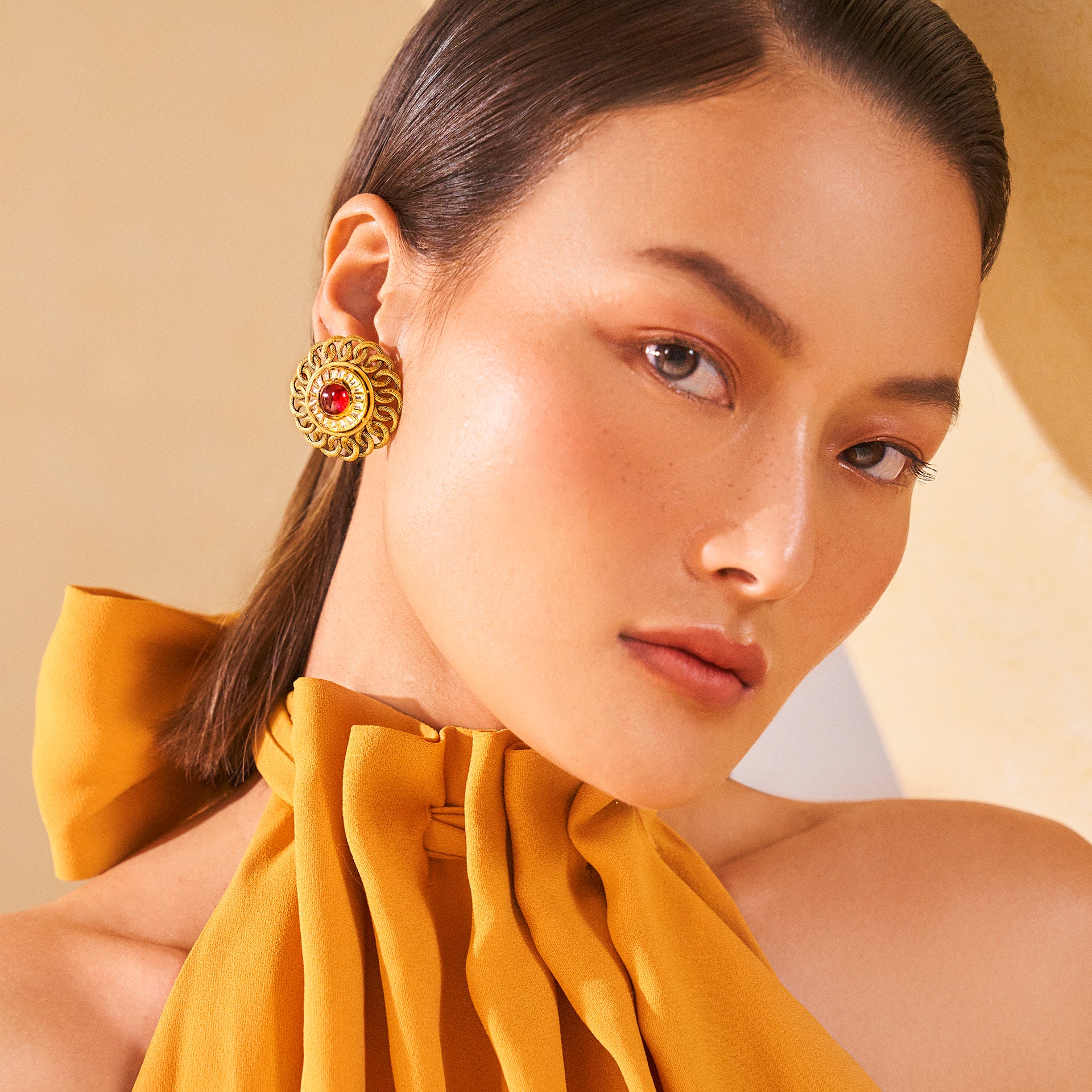 gold earing set for women